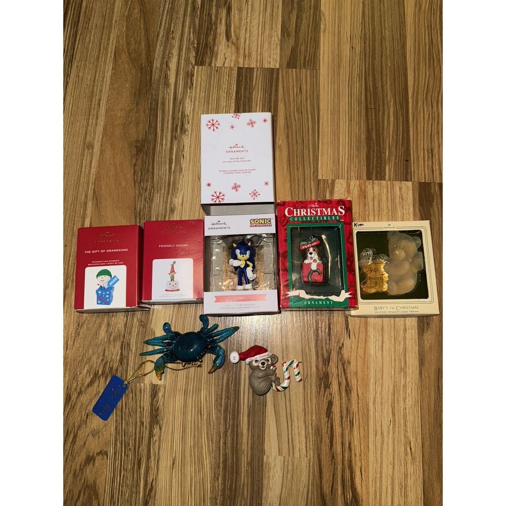 Hallmark‎ Gibson Ornament Lot Of 7 Vintage and New Sonic Crab Gnome Snowman